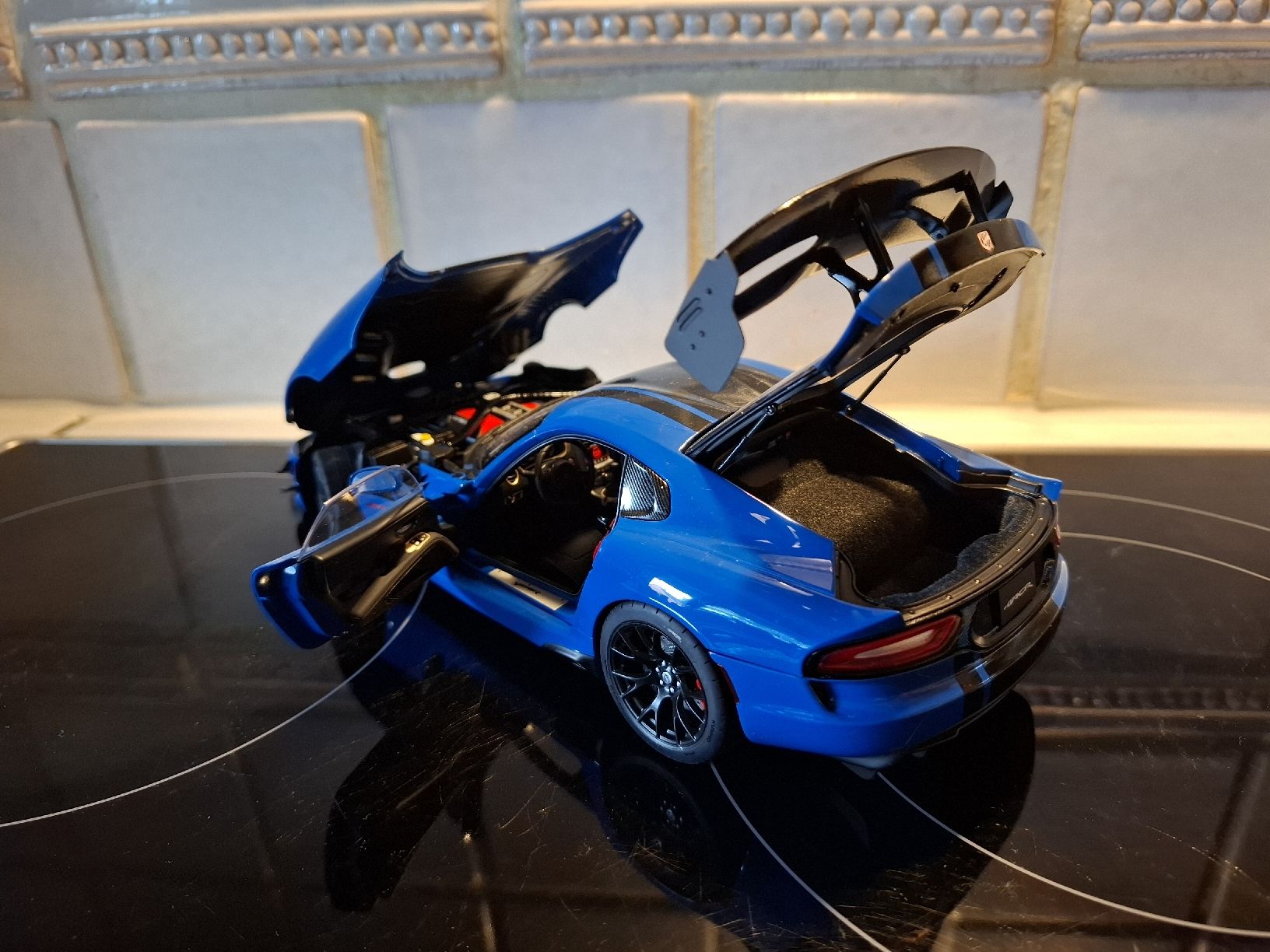 Dodge Modellini d'auto: 1:18 Viper ACR – Nuovo (secondo la descrizione) da salmsach venduto da wvaudirs4 3