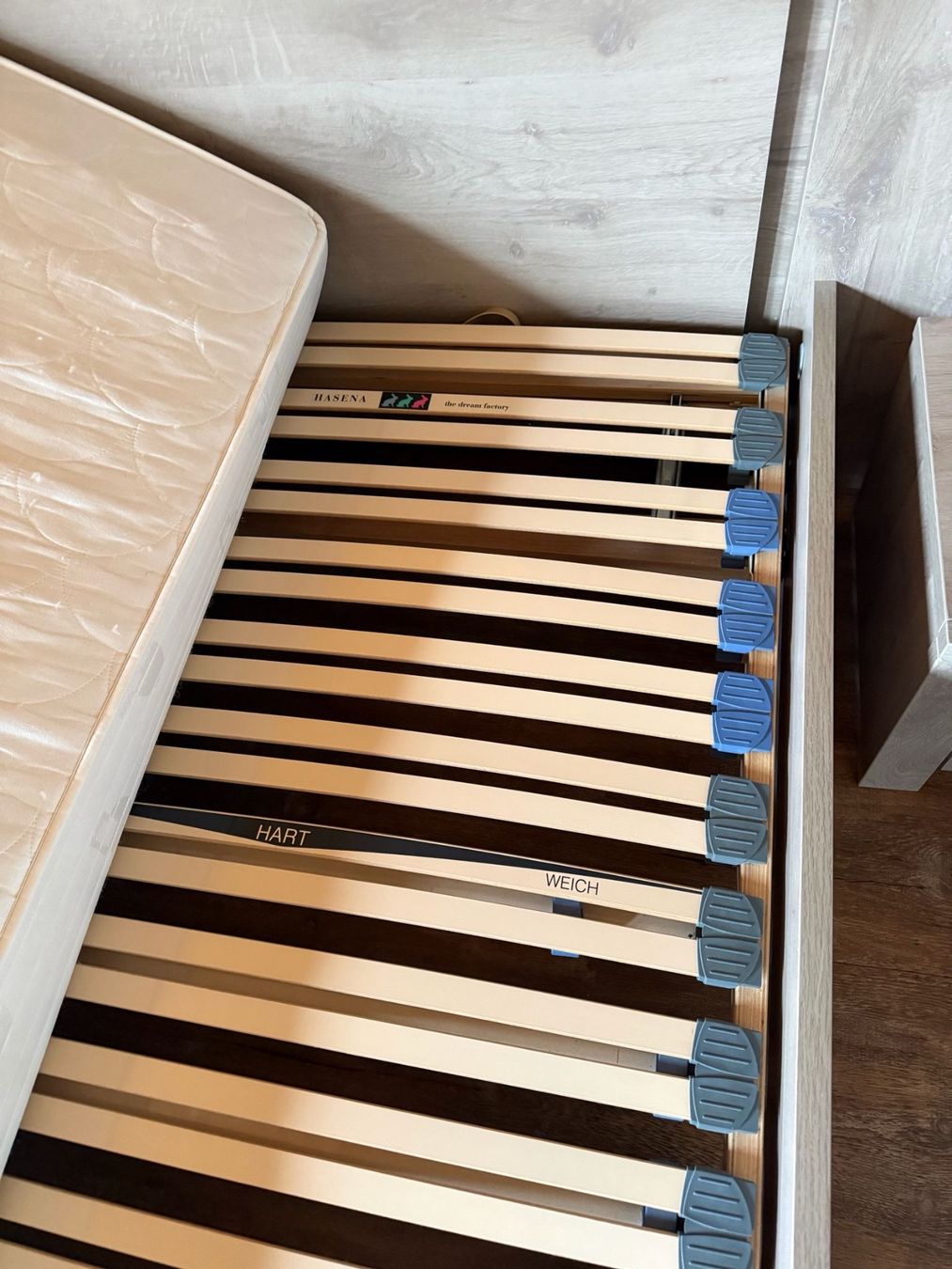 Letti: Doppelbett 180x200 – Usato da Adelboden venduto da cheeschessi 3