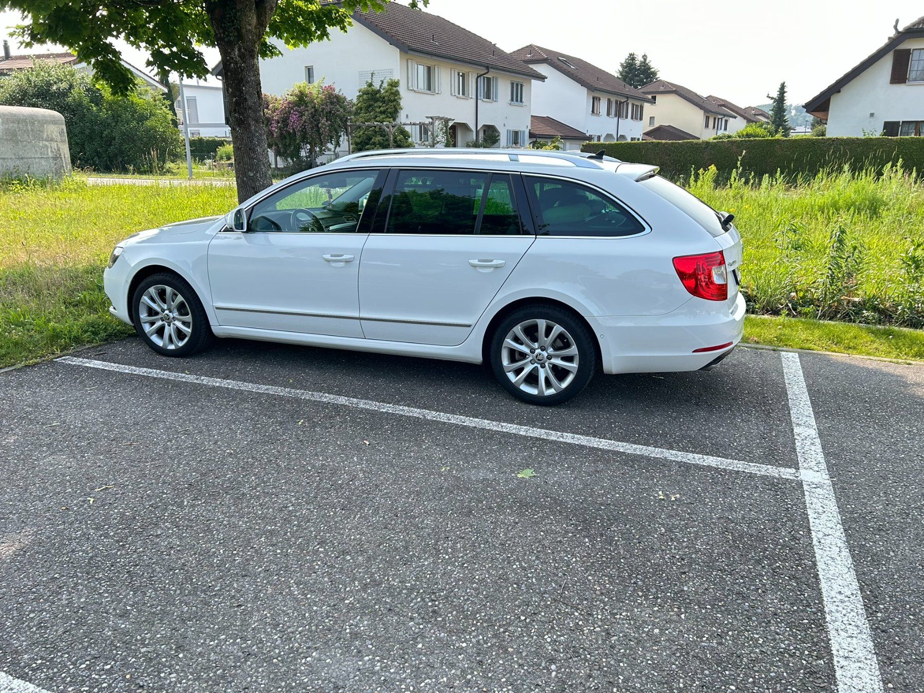 Skoda Automobili: Skoda Superb 2.0TDI 4x4 – Usato da Wettingen venduto da GmB_Design