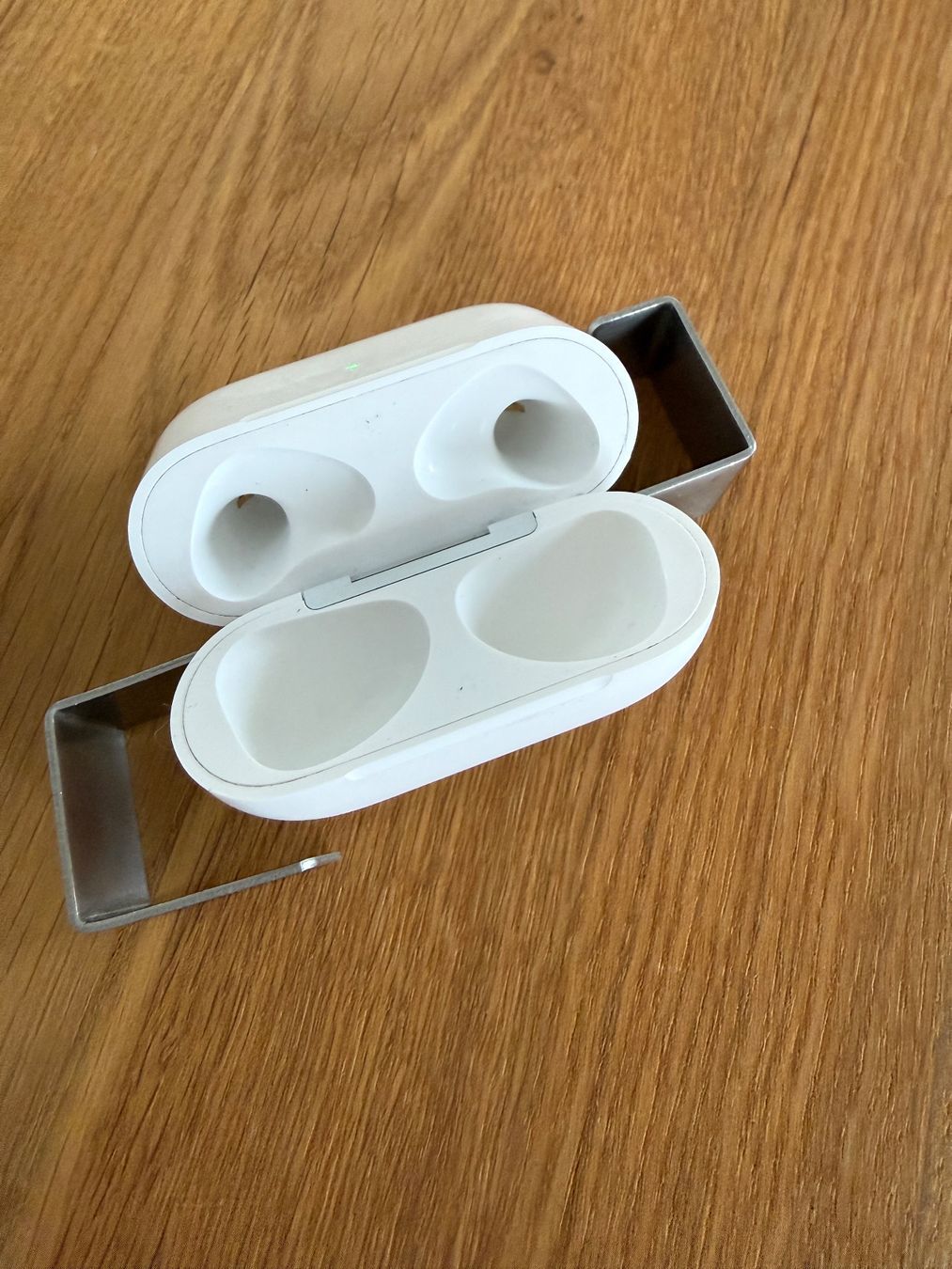 Apple Kopfhörer: APPLE AirPods 3 Charging Case – Gebraucht aus Lausanne von Nine1982 2