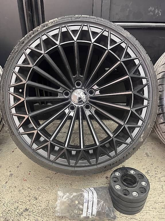 Pneus & Roues: A Wheels Räder mit Distanzscheiben – D'occasion à Neuenkirch par Waschbaerbauch 1