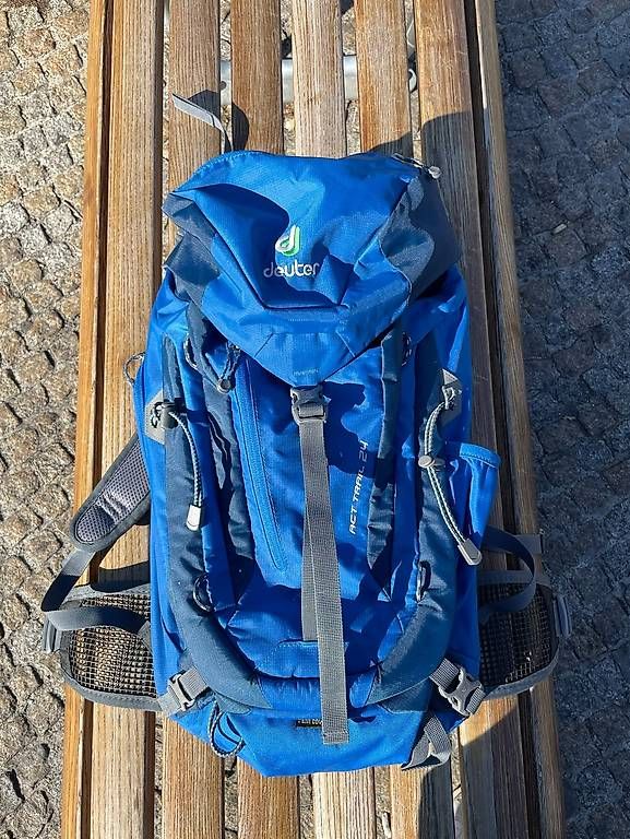 Deuter Zaini: Wanderrucksack Deuter ACT TRAIL 24 – Usato da Zürich venduto da se005