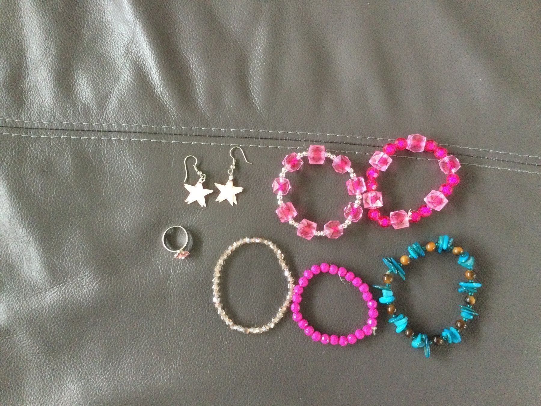 Armbänder & -reifen: Mädchen-Schmuck – Gebraucht aus Horw von Benny017