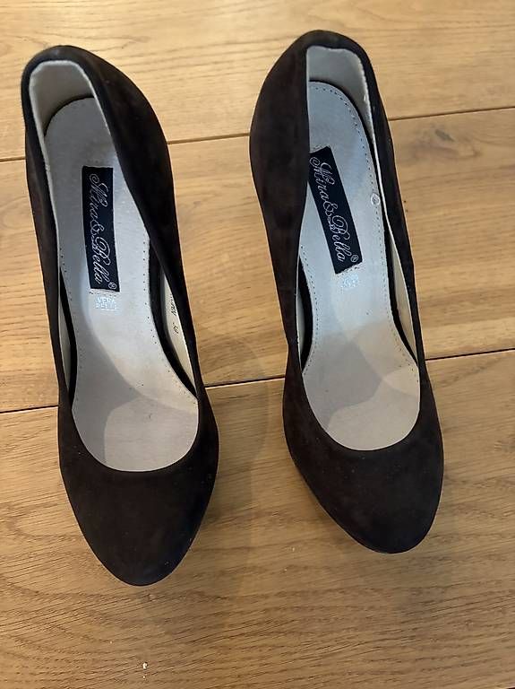 Scarpe da donna: Damen High Heels, Grösse 38 – Usato da Lachen SZ venduto da mcstaehlin