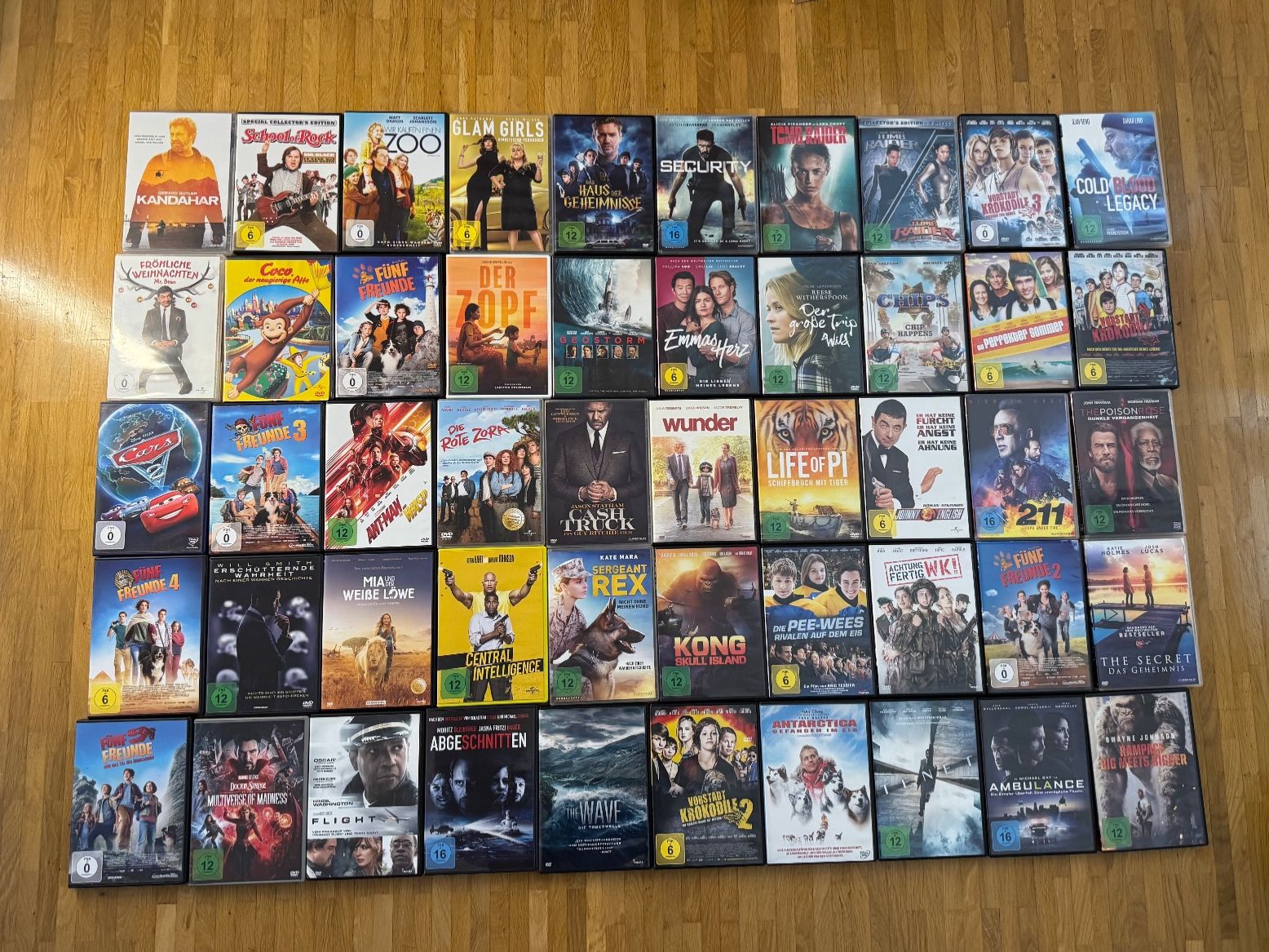 Tutti i DVDs: DVD Sammlung 50 Stück – Usato da Kestenholz venduto da cvx_889vv