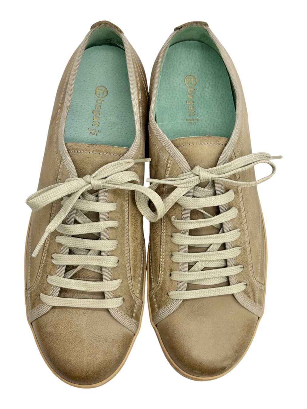Bagatt Scarpe da uomo: Baskets Bagatt cuir beige. Pointure 43 – Usato da Cossonay-Ville venduto da PatineDuTemps 1