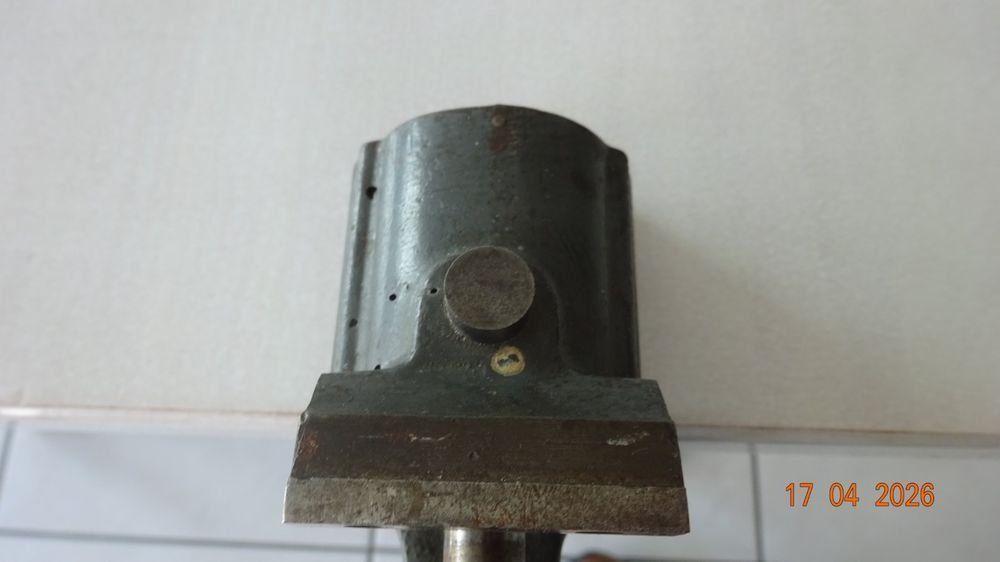 Alle Werkzeuge: Petit Etau d'horloger style Bergeon ou Gressel – Gebraucht aus Bassecourt von maxibog 2