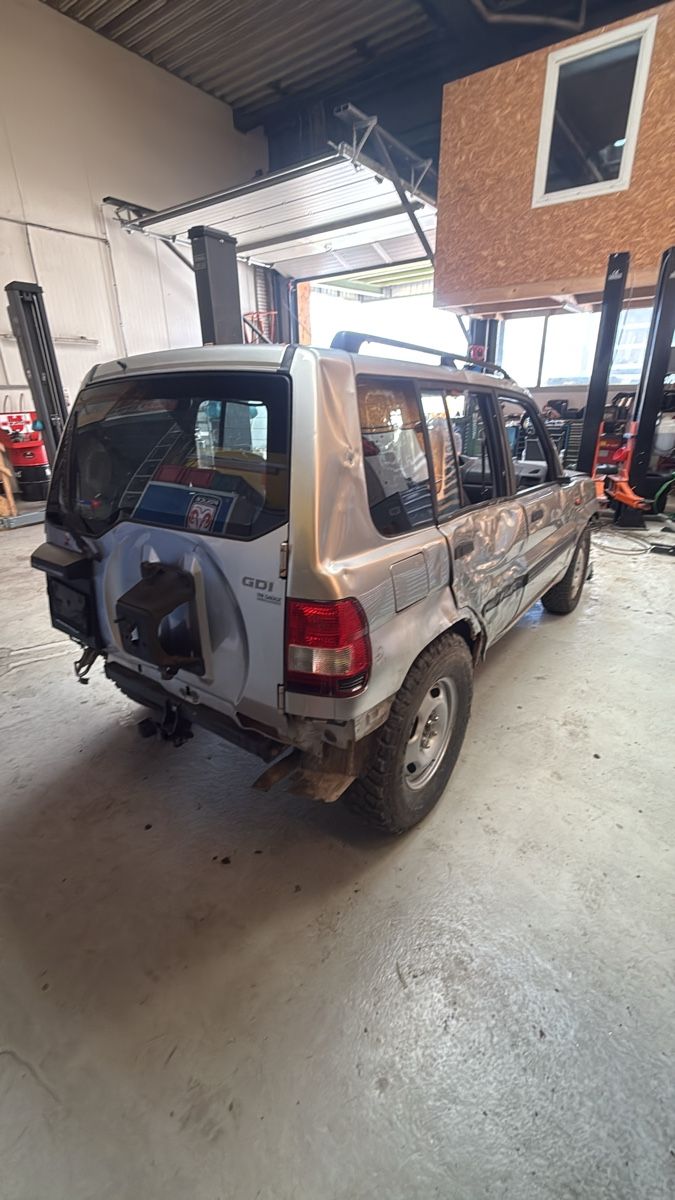 Automobili: Mitsubishi Pajero  – Usato da Eichberg venduto da Weder236 2