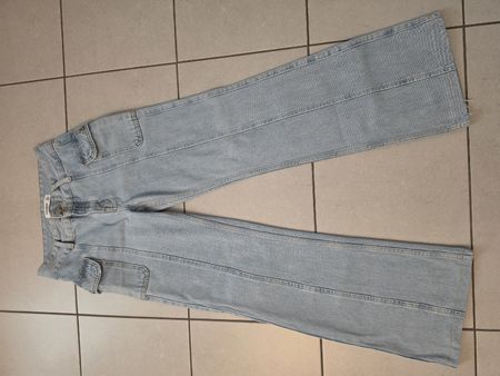 Pull&Bear High-Waist Wide-Leg / Cargo Jeans Hellblau Gr. 34