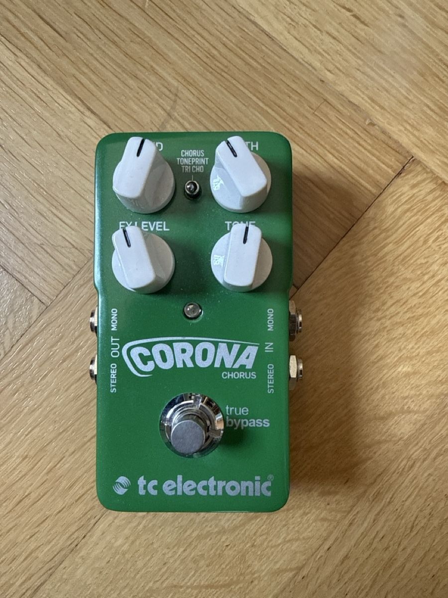 Strumenti musicali: TC Electronic Corona Chorus Effektpedal (große Version) – Usato da Zürich venduto da jack6str