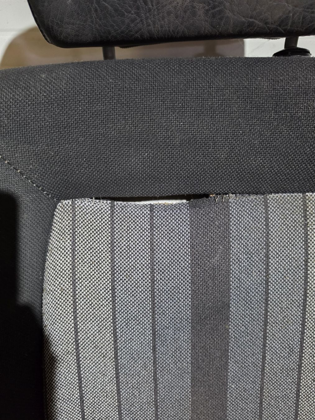Volkswagen Tutti pezzi di ricambio auto: 2 originale Golf 2 GTI Vordersitze – Usato da Montlingen venduto da Eifach_nur_Bellinda 3