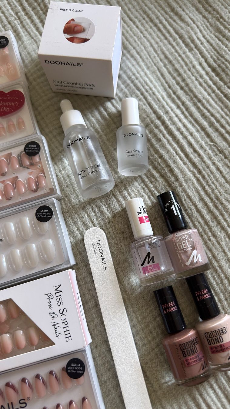 Unghie finte: Doonails Set Maniküre Press Ons + Zubehör – Usato da Altdorf UR venduto da sjk_jz2s 2