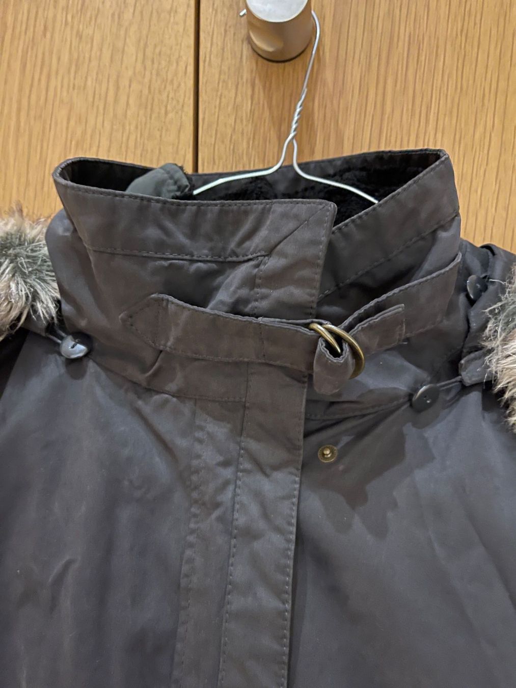 Giacche: Warme Winterjacke mit Kapuze – Usato da Oberrieden venduto da Boccia1981 2