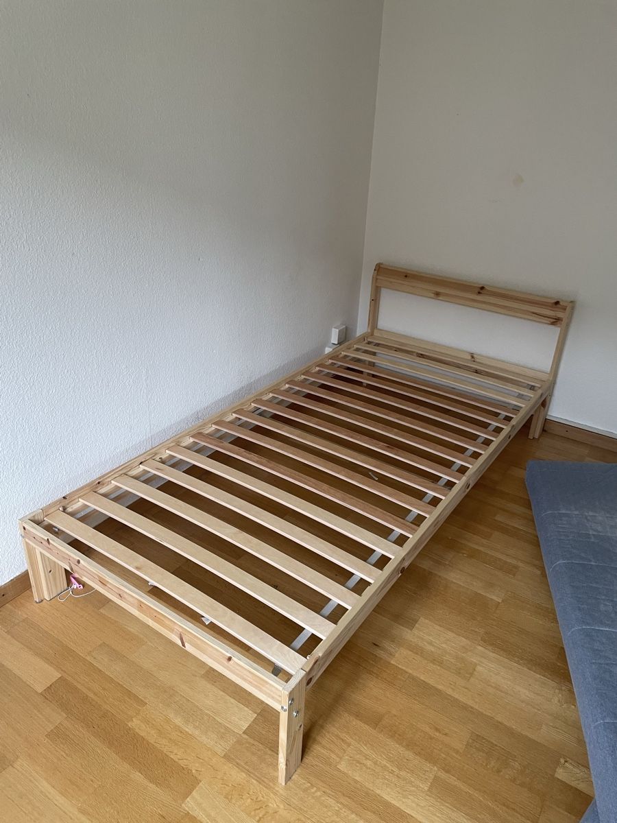 Lits: bed frame – D'occasion à Zürich par sso_wt6m 1