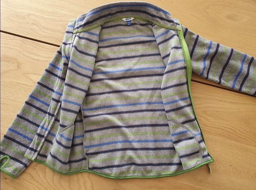 Giacche & Cappotti: Sweatjacke gr. 140 – Nuovo (secondo la descrizione) da St.Gallen venduto da Avena135 2