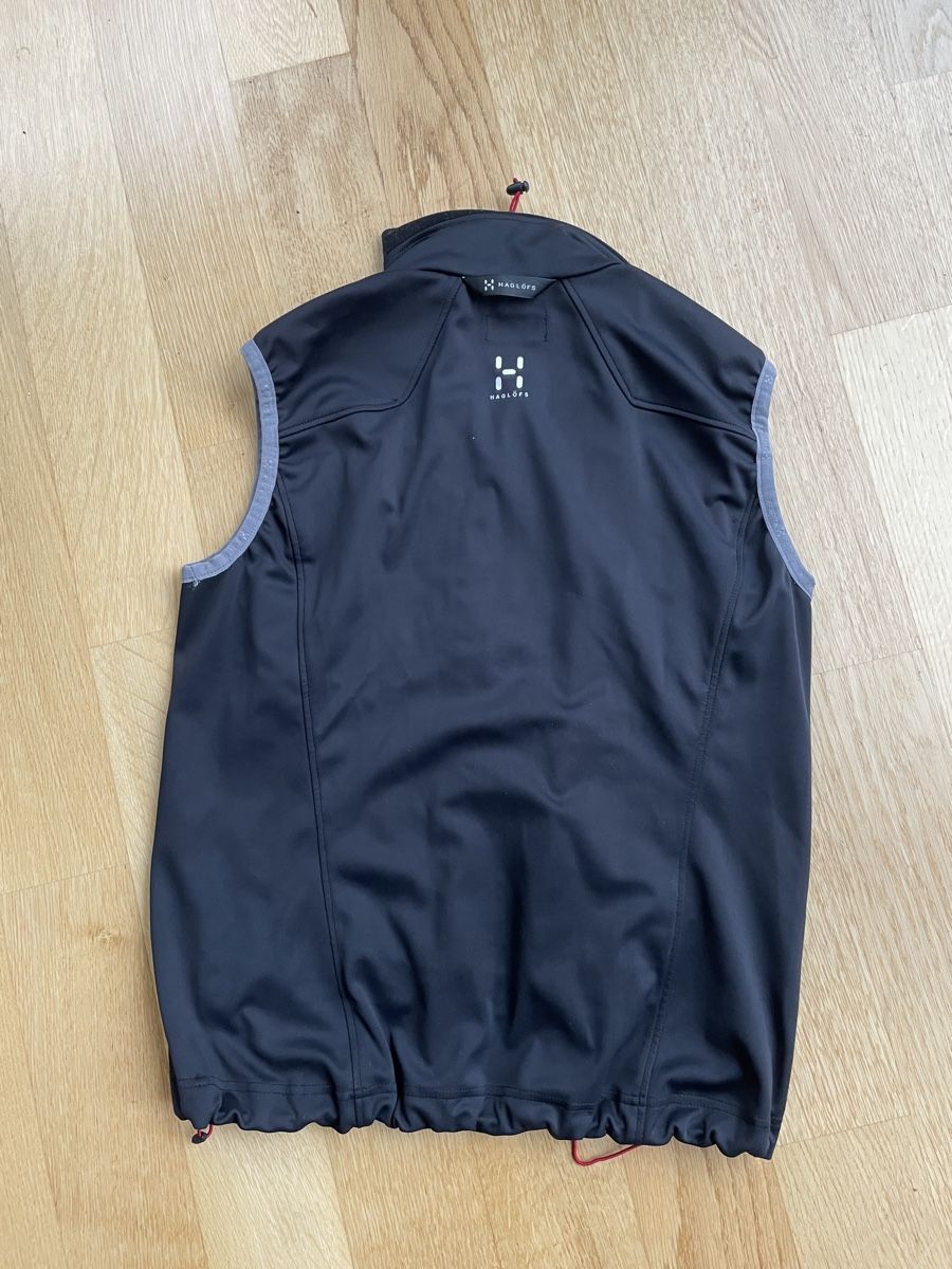 Haglöfs Gilets & Westen: Haglöfs Softshell Weste Grösse XL – Gebraucht aus Andelfingen von Chiquilla0 2