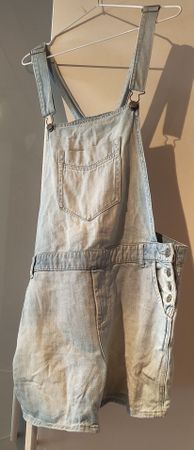 Latzhose kurz Denim hellblau Grösse L guter Zustand