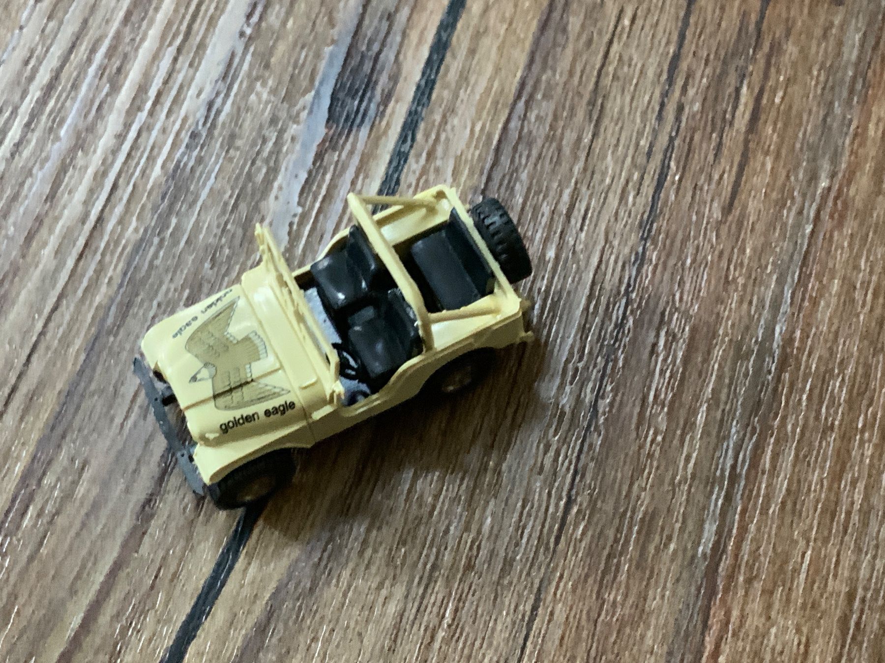 Modellautos: 1:87 Jeep Golden Eagle – Gebraucht aus Hirzel von momo24Horgen 2