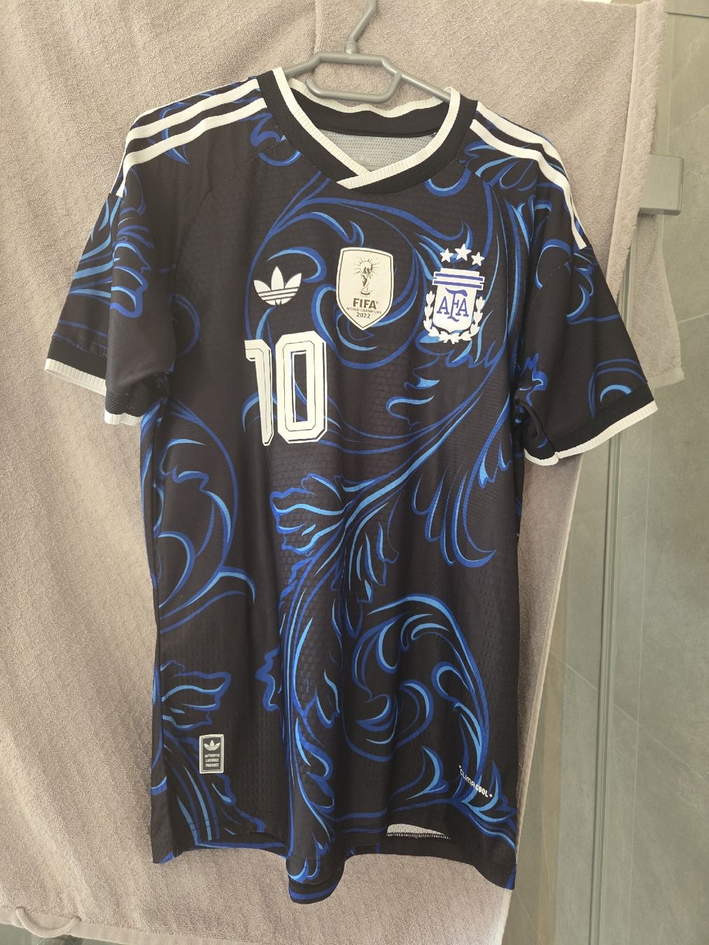Canottiere & Pantaloni: Messi Trikot Grösse L – Nuovo (secondo la descrizione) da Wila venduto da alee.o3
