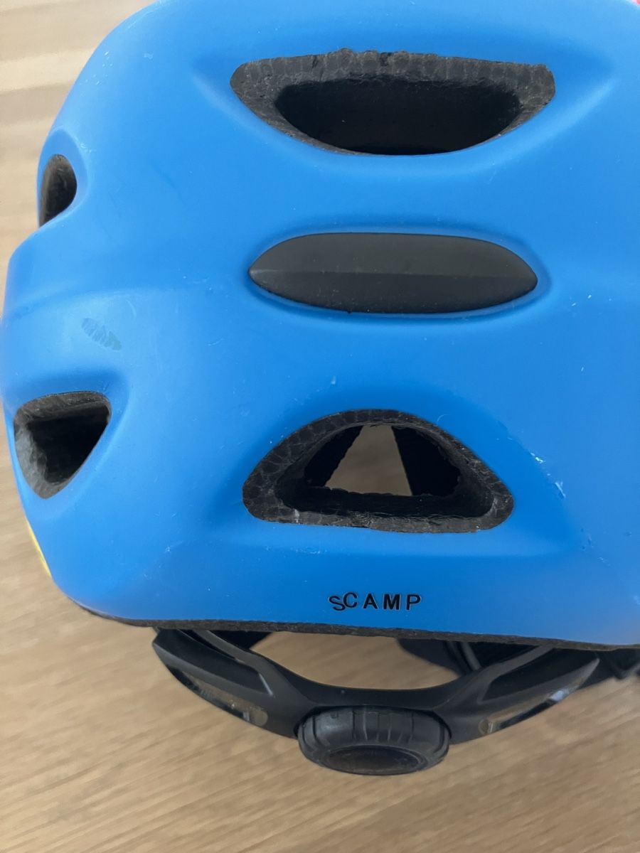 Giro Caschi: Casque vélo enfant Giro Scamp MIPS – Usato da Epalinges venduto da Tosca20 2