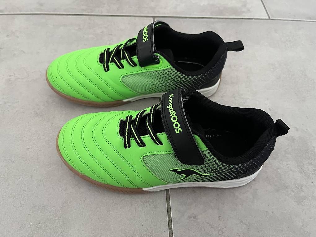 Schuhe für Jungen: Hallenturnschuhe KangaROOS Gr. 31 – Gebraucht aus Thun von Dak5