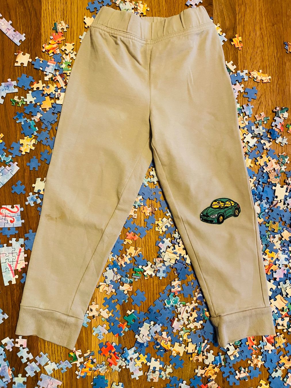 Pantaloni: Freizeithose AUTÖLI, 98/104cm, BaumW, Briefversand – Usato da Bassersdorf venduto da och_928l