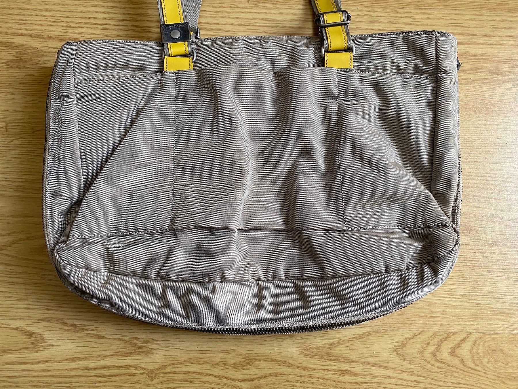 Mandarina Duck Sacs femmes: Grosse Handtasche Mandarina Duck – D'occasion à Basel par leena01 2