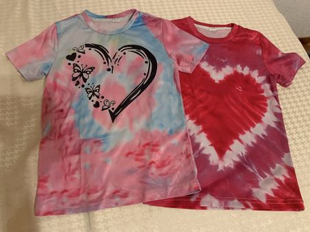 Lot de 2 t-shirts fille🌺taille 140
