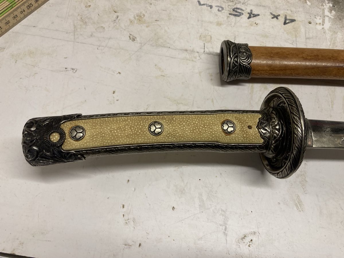 Arte internazionale: DEKO SAMURAI KATANA SCHWERT – Usato da Bottmingen venduto da Surubi 2