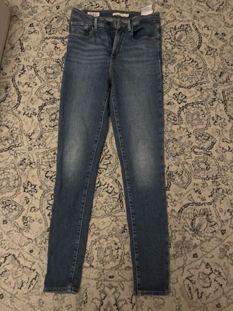Jean Levi's 721 High Rise Skinny, W 27/ L 30, parfait!