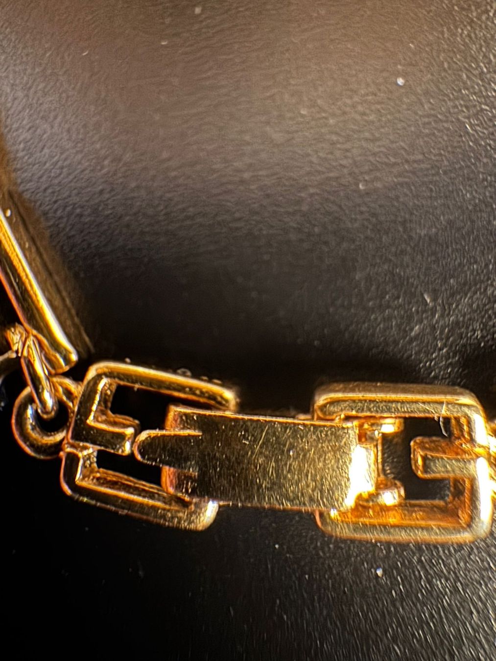 Givenchy Bracciali & Braccialetti: Givenchy Vintage Armband Goldfarben mit Stein – Usato da Winterthur venduto da Dejv 3