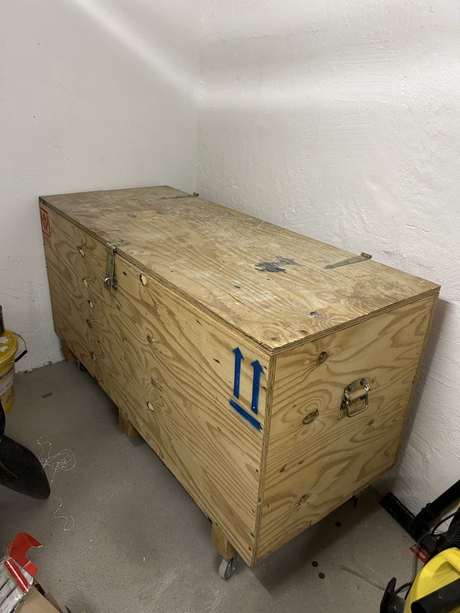 Transportkisten: Grosse, robuste Holzkiste auf Rollen – Gebraucht aus moehlin von mar_b6yx 1