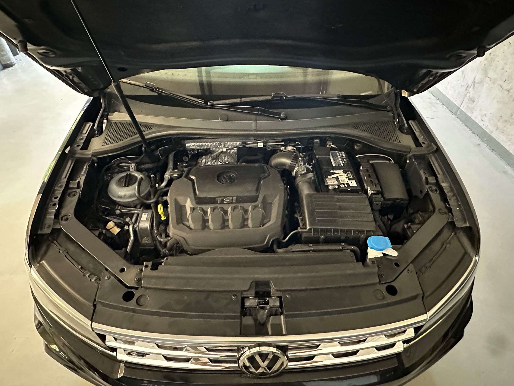 VW Automobili: VW Tiguan 2.0 4m R-Line – Usato da Affeltrangen venduto da AutoZentrumAG 8