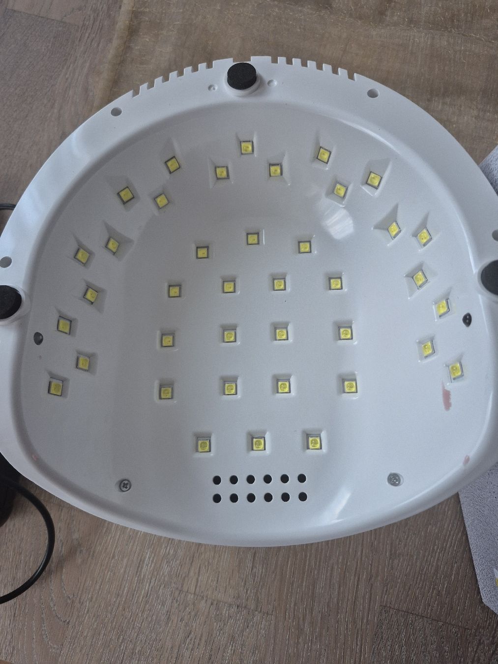 Unghie finte: LCN super Light unit – Usato da Spiez venduto da V.H.K. 3