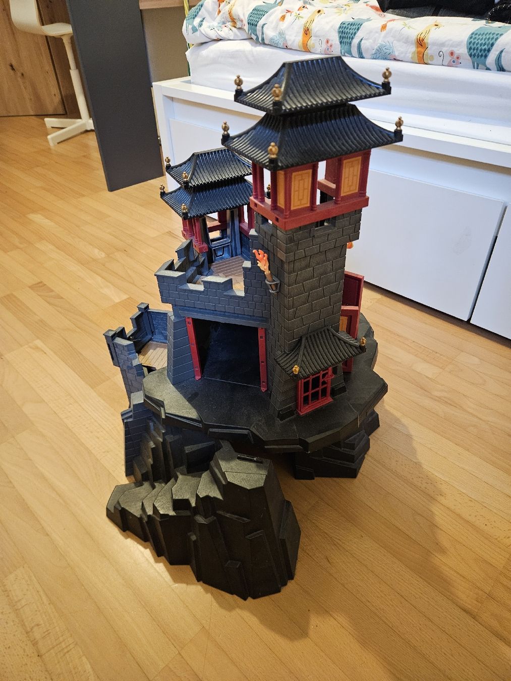 Giocattoli: Château playmobile – Usato da Choëx venduto da nicoo1 2