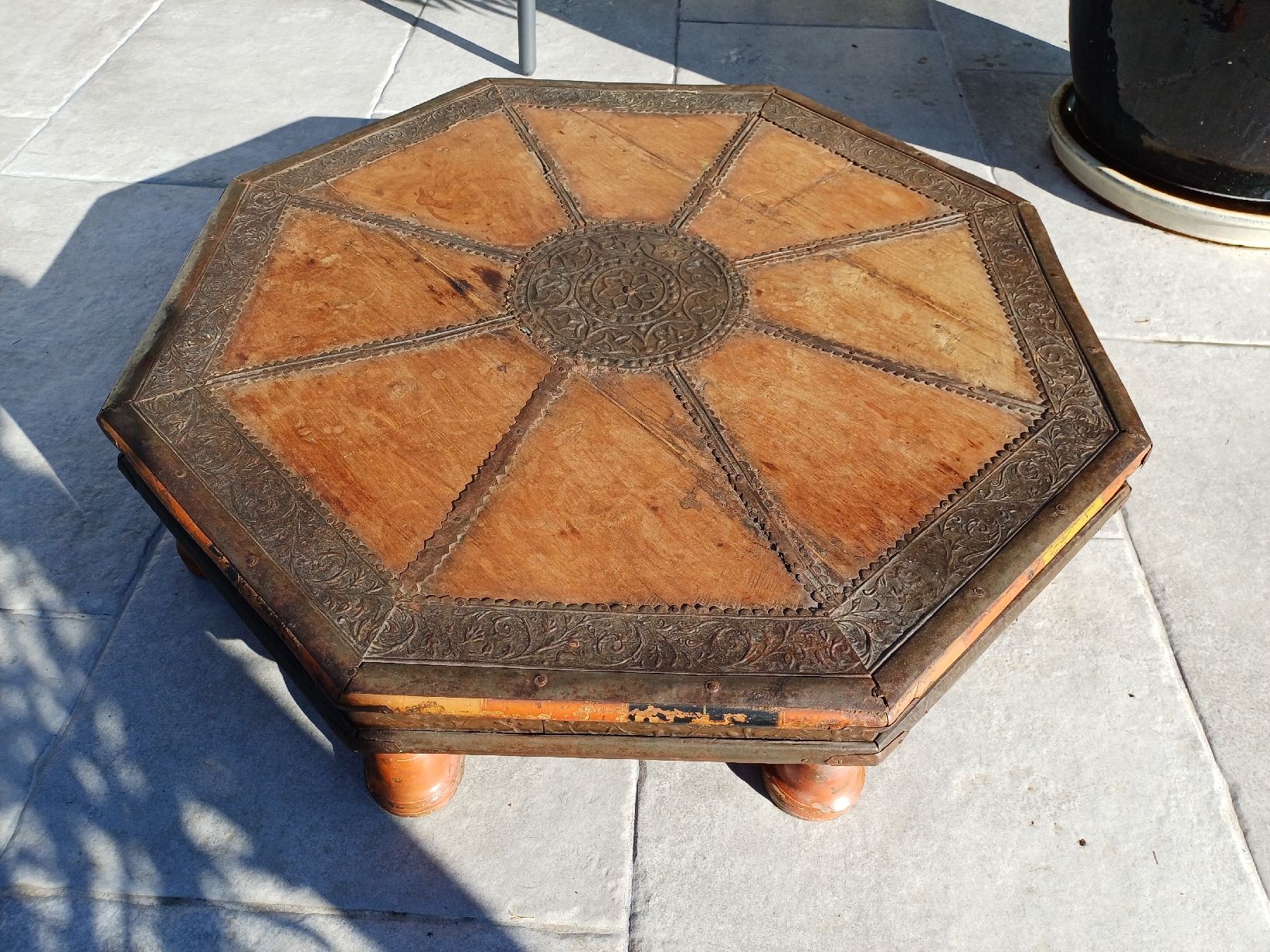 Tavoli: Ancienne table basse - Népal ou Nord de l'Inde – Usato da Begnins venduto da Drastic-Sound 1