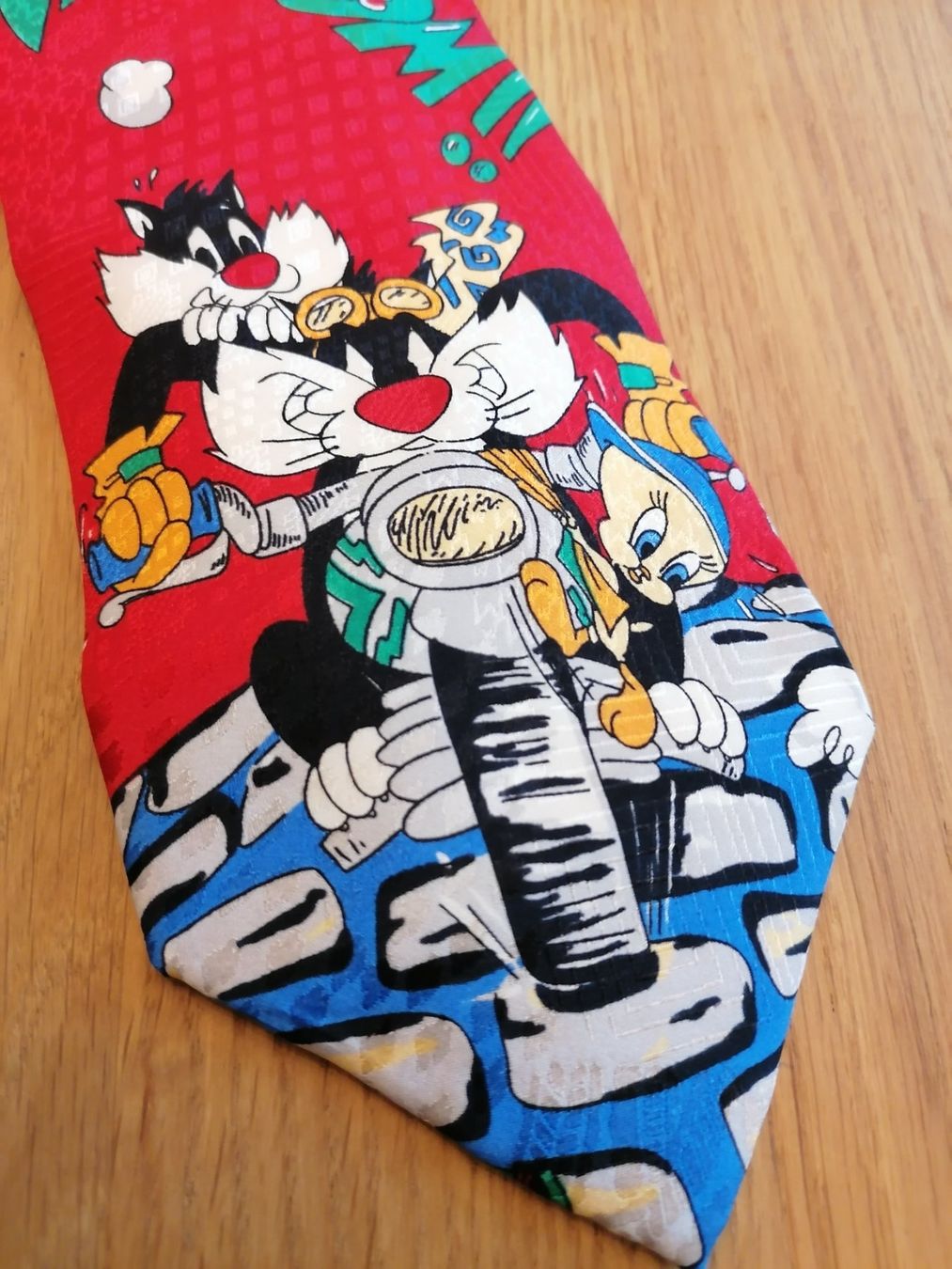 Cravatte: Warner Bros, ISIDE, Seide Krawatte 1991 - Nr.97 – Usato da Basel venduto da vintagecollector 1