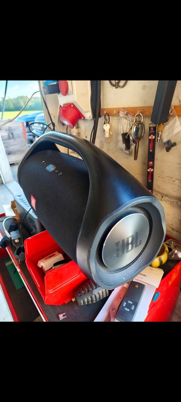 JBL Casse acustiche: Jbl Boombox 1 – Usato da St-Martin FR venduto da MaxHsr 2