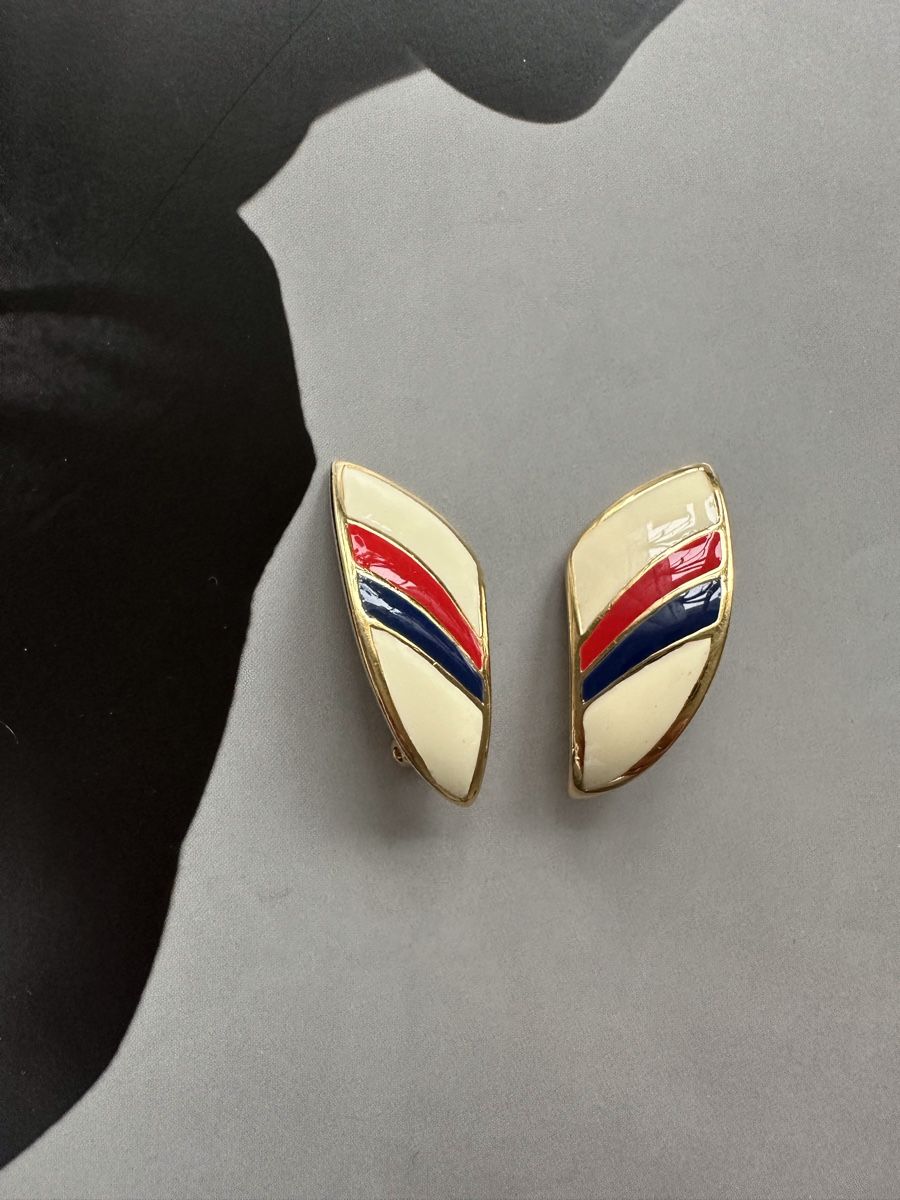 Ohrringe & -stecker: Ohrclips mit Emaille vintage – Gebraucht aus Zollikon von pan_8jtm 1