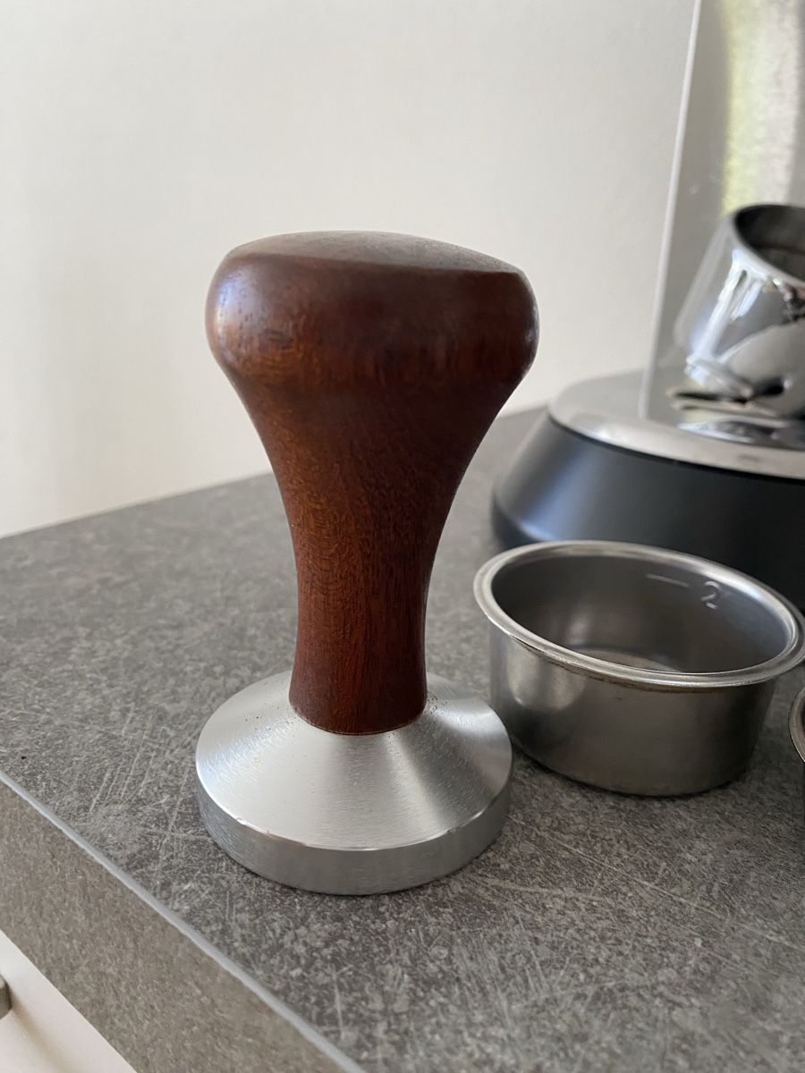 De'Longhi Kaffeemaschinen & Espressomaschinen: DeLonghi Dedica Espresso Machine – Gebraucht aus Neuchâtel von jul_r2nj 3