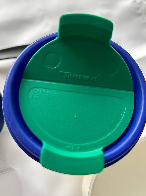 Tupperware Contenitori & Simili: Accessoires Tupperware – Usato da Saxon venduto da Nzo 2