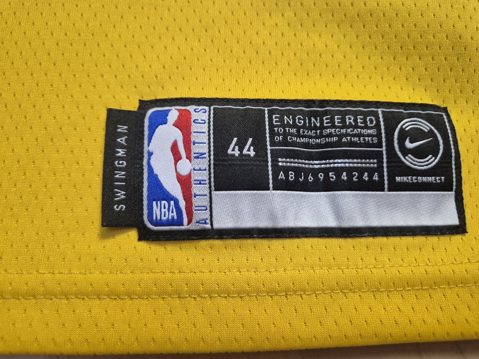Nike Leibchen & Hosen: Nike Lakers Kuzma Jersey Grösse M – Gebraucht aus St. Gallen von CaliSunshine 2