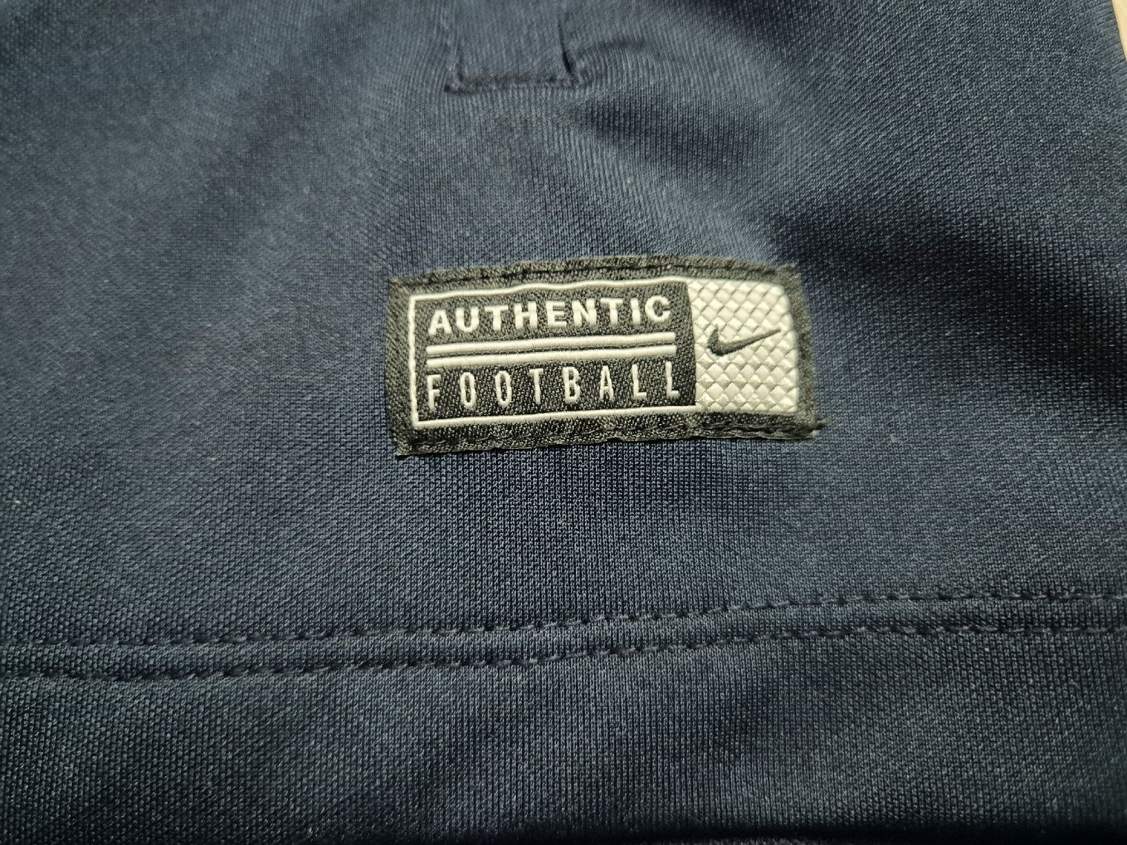 Nike Giacche: Nike 18/19 Frankreich Jacke Grösse M – Usato da St. Gallen venduto da CaliSunshine 2