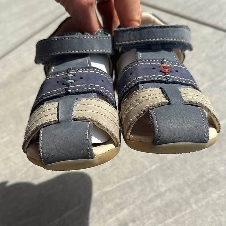 Chaussures garçon: Sandalen Kickers Gr. 23 – D'occasion à Männedorf par AnVi2015 2