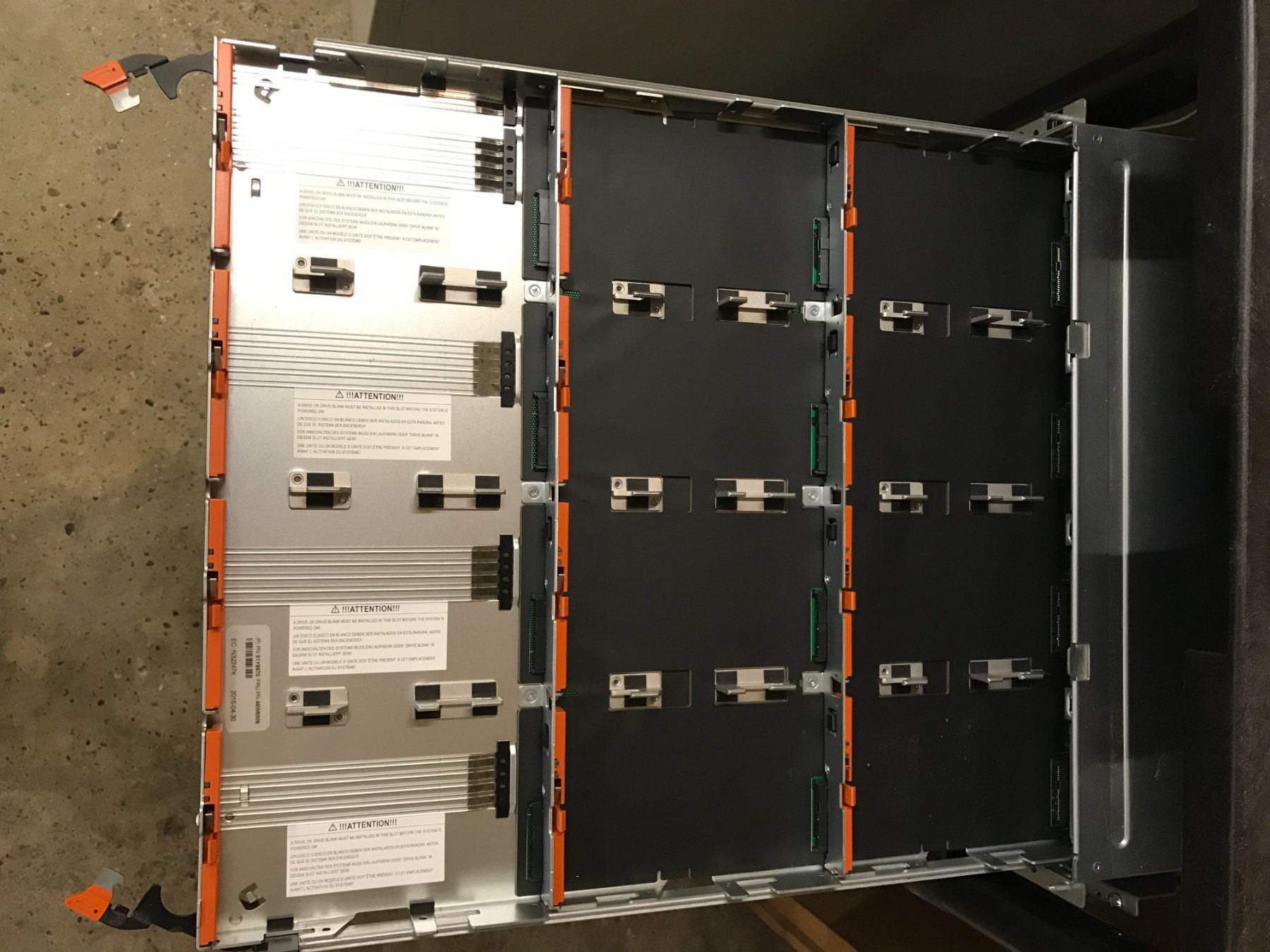 IBM Server: IBM System Storage DCS3700 – Usato da Allschwil venduto da Rvogt 1