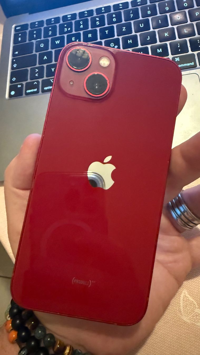 Apple Telefoni cellulari / Smartphones: iPhone 13 -- 128gb -- 80% -- RED -- working – Usato da Le Vaud venduto da bob_dung 4