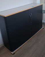 Büroschrank mit Rollladenfront schwarz akzeptabel