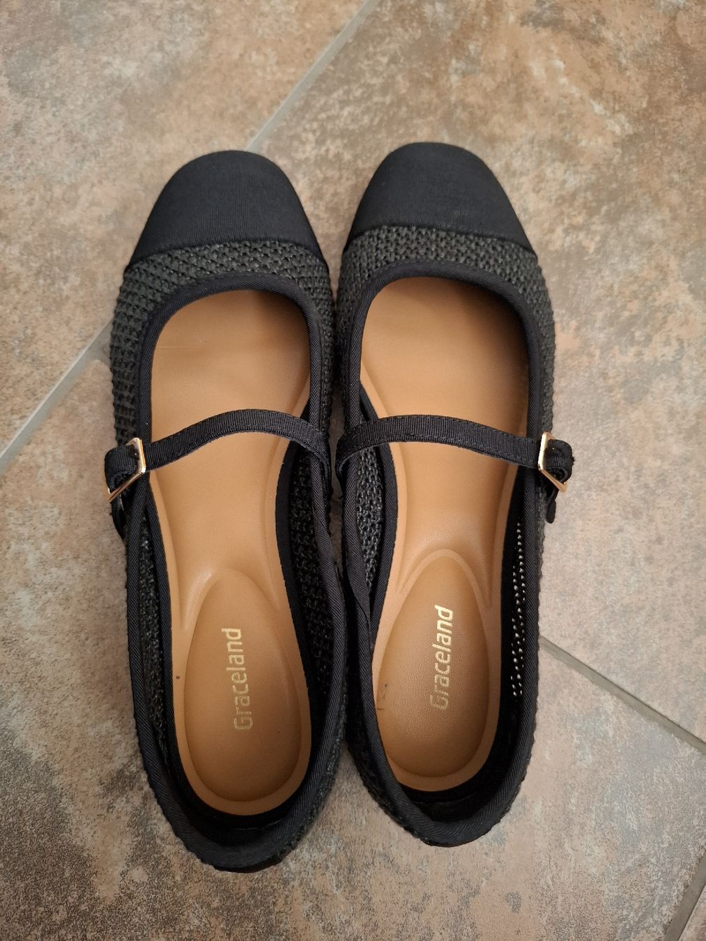 Graceland Scarpe da donna: Ballerina mit Riemchen Gr. 37 – Usato da Waltenschwil venduto da Aqua11