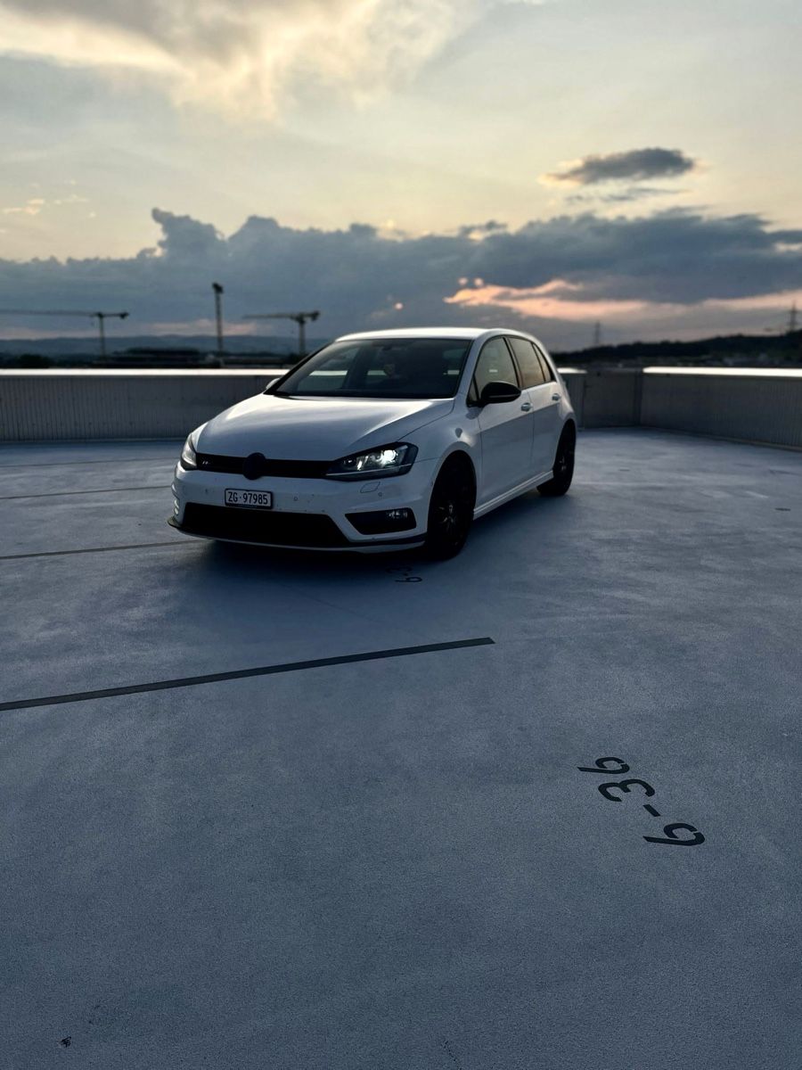 VW Autos: Golf 7 R-Line – D'occasion à Cham par leo_nqr5