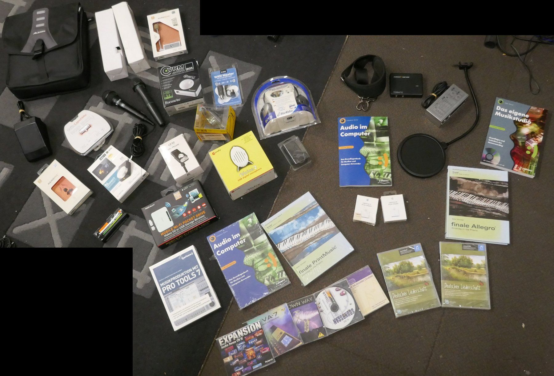 Strumenti musicali: Grosses Studio-Paket (Restposten) – Usato da Wenslingen venduto da FairlightCMI